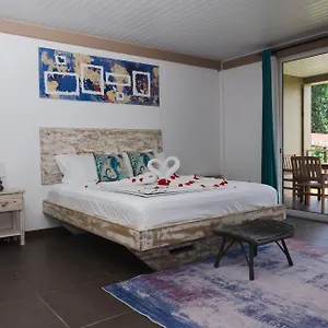 auguste-holiday-residence-anse-etoile.maheislandhotels.com/